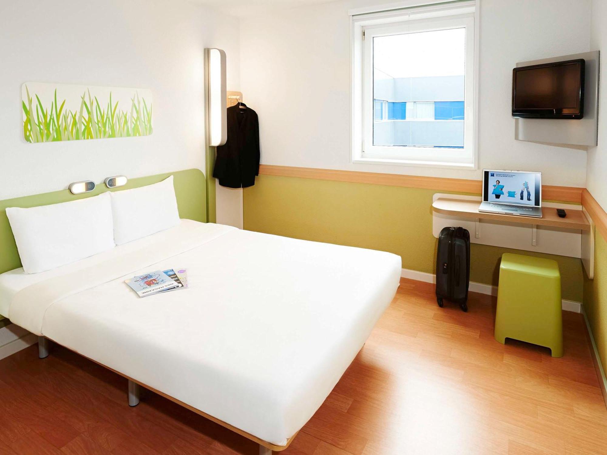 Ibis Budget Santeny Exterior photo